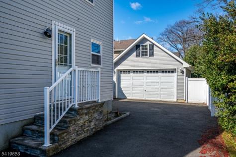 41 Lake Avenue Metuchen NJ 08840