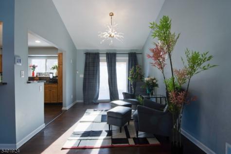 31 Green Drive East Hanover NJ 07936