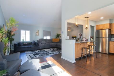 31 Green Drive East Hanover NJ 07936