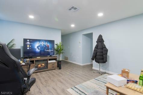31 Green Drive East Hanover NJ 07936
