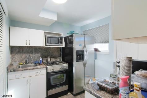 31 Green Drive East Hanover NJ 07936