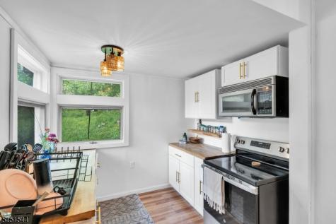 37 Fairview Avenue High Bridge NJ 08829