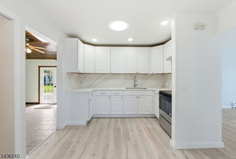 221 W End Avenue Hopatcong NJ 07843
