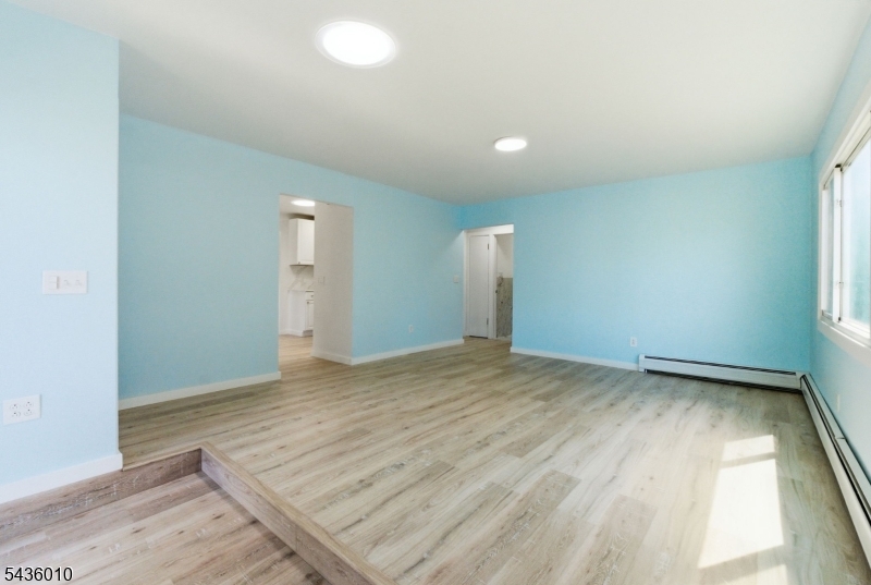 221 W End Avenue Hopatcong NJ 07843