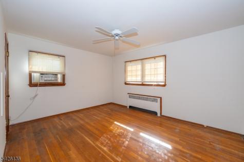 60 Sutton Avenue Totowa NJ 07512