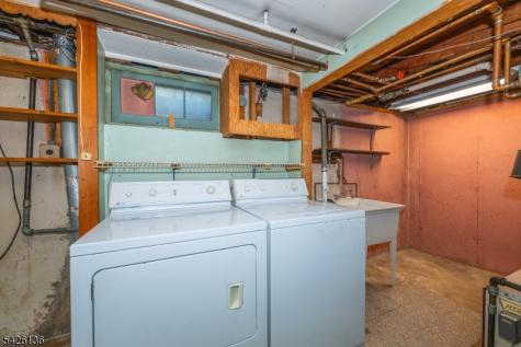 60 Sutton Avenue Totowa NJ 07512