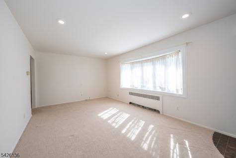 60 Sutton Avenue Totowa NJ 07512