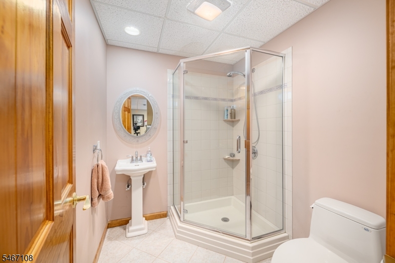 48 Sand Pond Road Hardyston NJ 07419