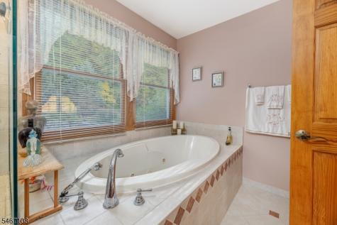 48 Sand Pond Road Hardyston NJ 07419