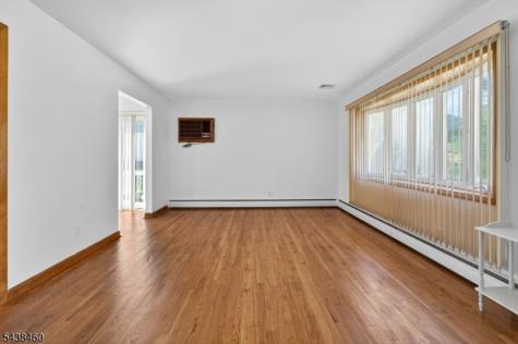 30 Frandsen Avenue South River NJ 08882