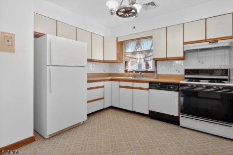 30 Frandsen Avenue South River NJ 08882