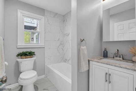 385 Maxim Drive Hopatcong NJ 07843