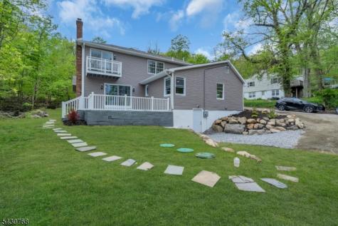 385 Maxim Drive Hopatcong NJ 07843