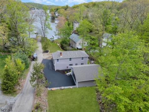 385 Maxim Drive Hopatcong NJ 07843
