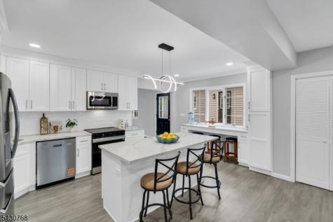 385 Maxim Drive Hopatcong NJ 07843