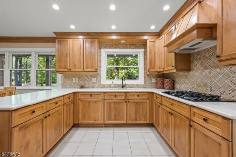 15 Heritage Lane Scotch Plains NJ 07076