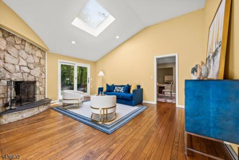 15 Heritage Lane Scotch Plains NJ 07076