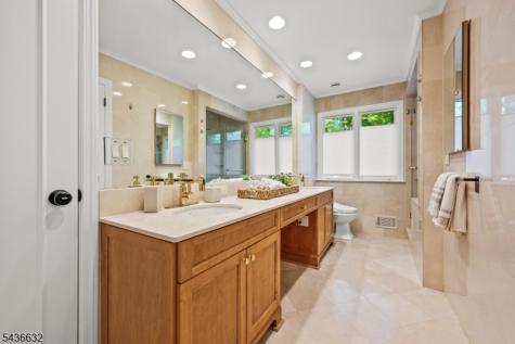 15 Heritage Lane Scotch Plains NJ 07076