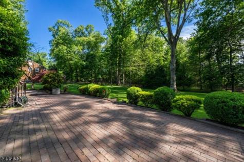 15 Heritage Lane Scotch Plains NJ 07076
