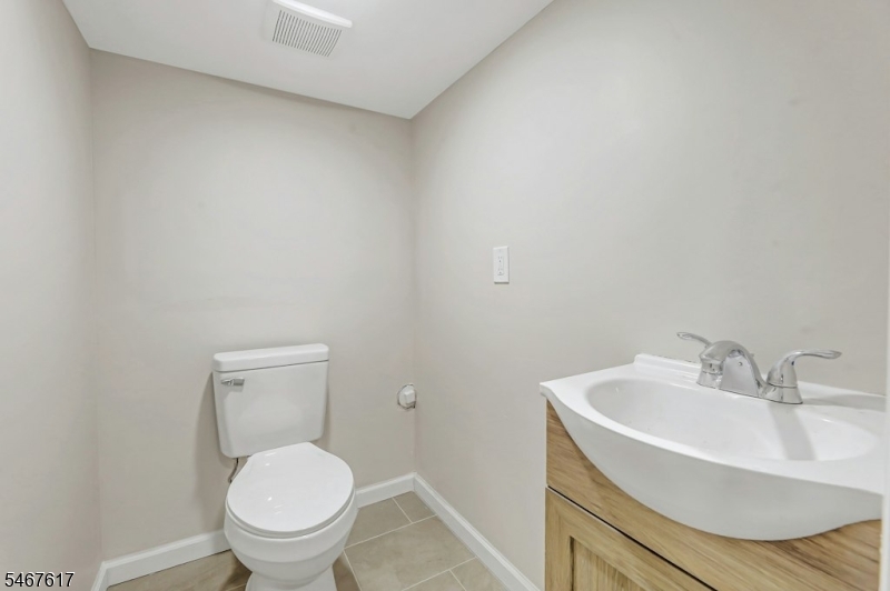 239 Ellery Avenue Newark NJ 07106