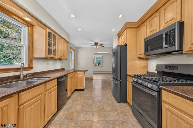 12 Raritan Avenue Raritan NJ 08822