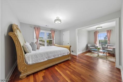 21 Winding Way West Orange NJ 07052