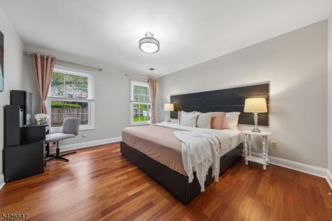 21 Winding Way West Orange NJ 07052