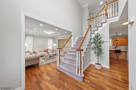 21 Winding Way West Orange NJ 07052