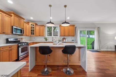 21 Winding Way West Orange NJ 07052