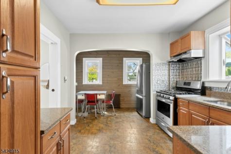 214 E Lincoln Avenue Roselle Park NJ 07204