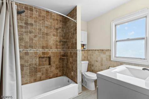 214 E Lincoln Avenue Roselle Park NJ 07204