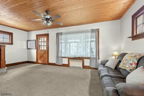 214 E Lincoln Avenue Roselle Park NJ 07204