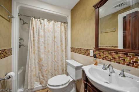 318 Franklin Road Denville NJ 07834