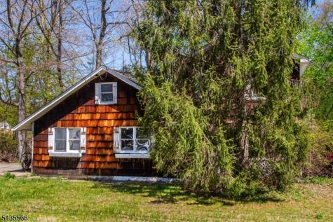 11 Greenbrook Drive West Milford NJ 07480