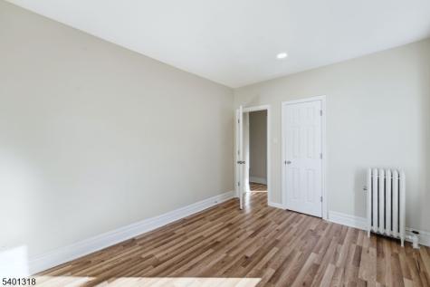 33 Midland Avenue East Orange NJ 07017