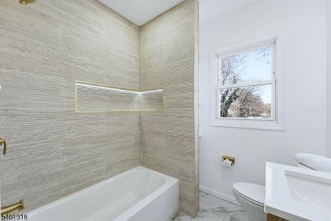 33 Midland Avenue East Orange NJ 07017