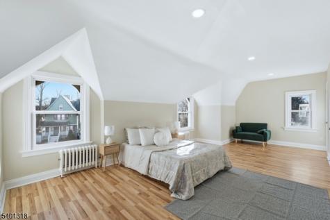 33 Midland Avenue East Orange NJ 07017