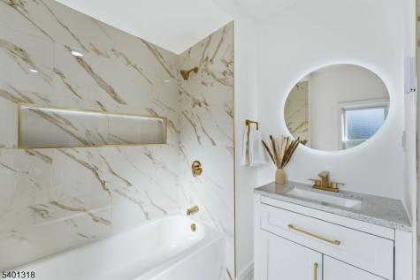 33 Midland Avenue East Orange NJ 07017