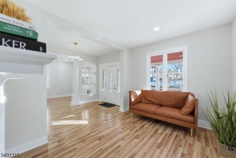 33 Midland Avenue East Orange NJ 07017