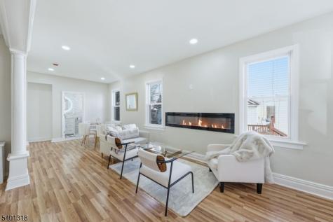 33 Midland Avenue East Orange NJ 07017