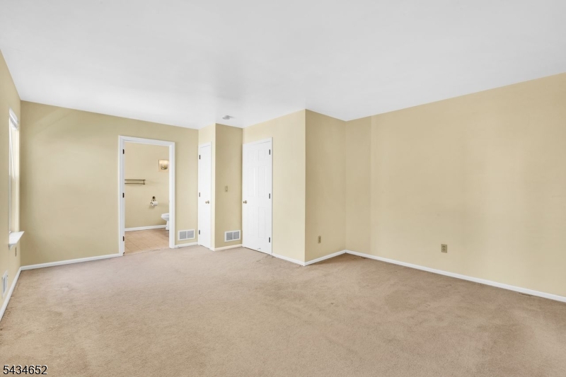43 Wexford Way Bridgewater NJ 08807