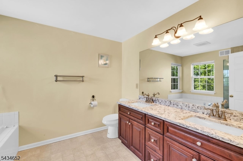 43 Wexford Way Bridgewater NJ 08807