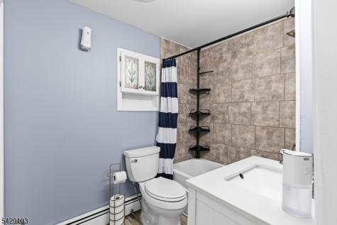 15 Mohican Avenue Roxbury NJ 07850