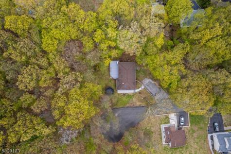 15 Mohican Avenue Roxbury NJ 07850