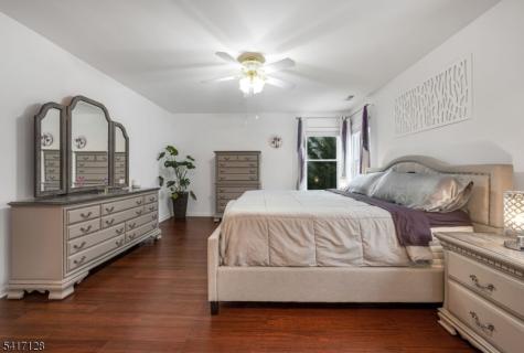 114 Black Oak Trail Jefferson NJ 07849