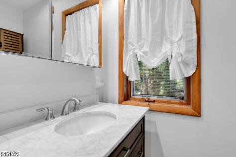 79 Castle Rock Road Jefferson NJ 07849