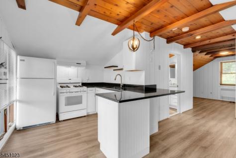 79 Castle Rock Road Jefferson NJ 07849