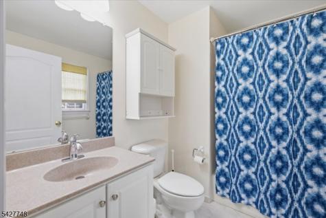 1 Beehive Lane Raritan NJ 08822