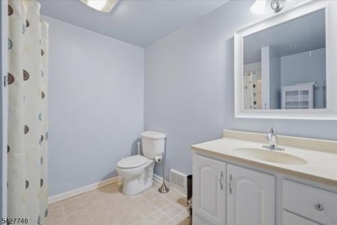 1 Beehive Lane Raritan NJ 08822