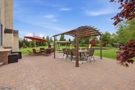 1 Beehive Lane Raritan NJ 08822